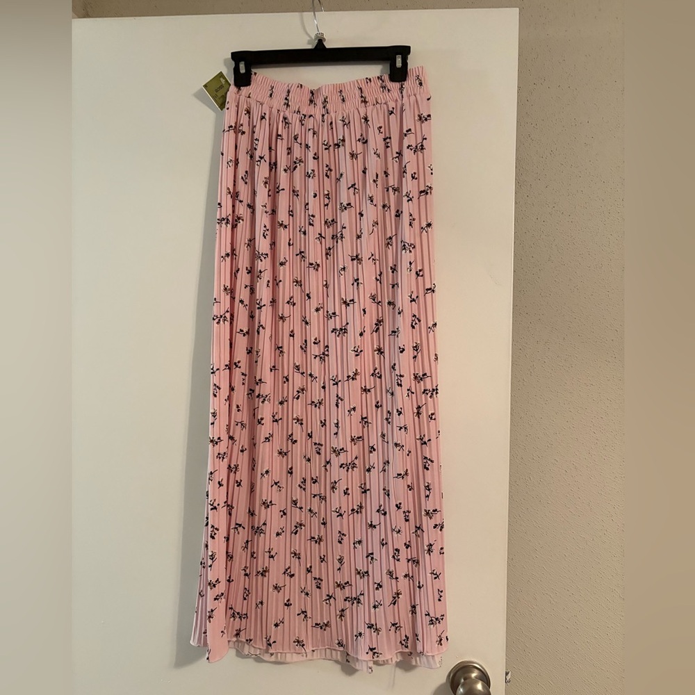 Pink Floral Pleated Skirt